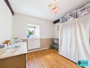 Bedroom- click for photo gallery
